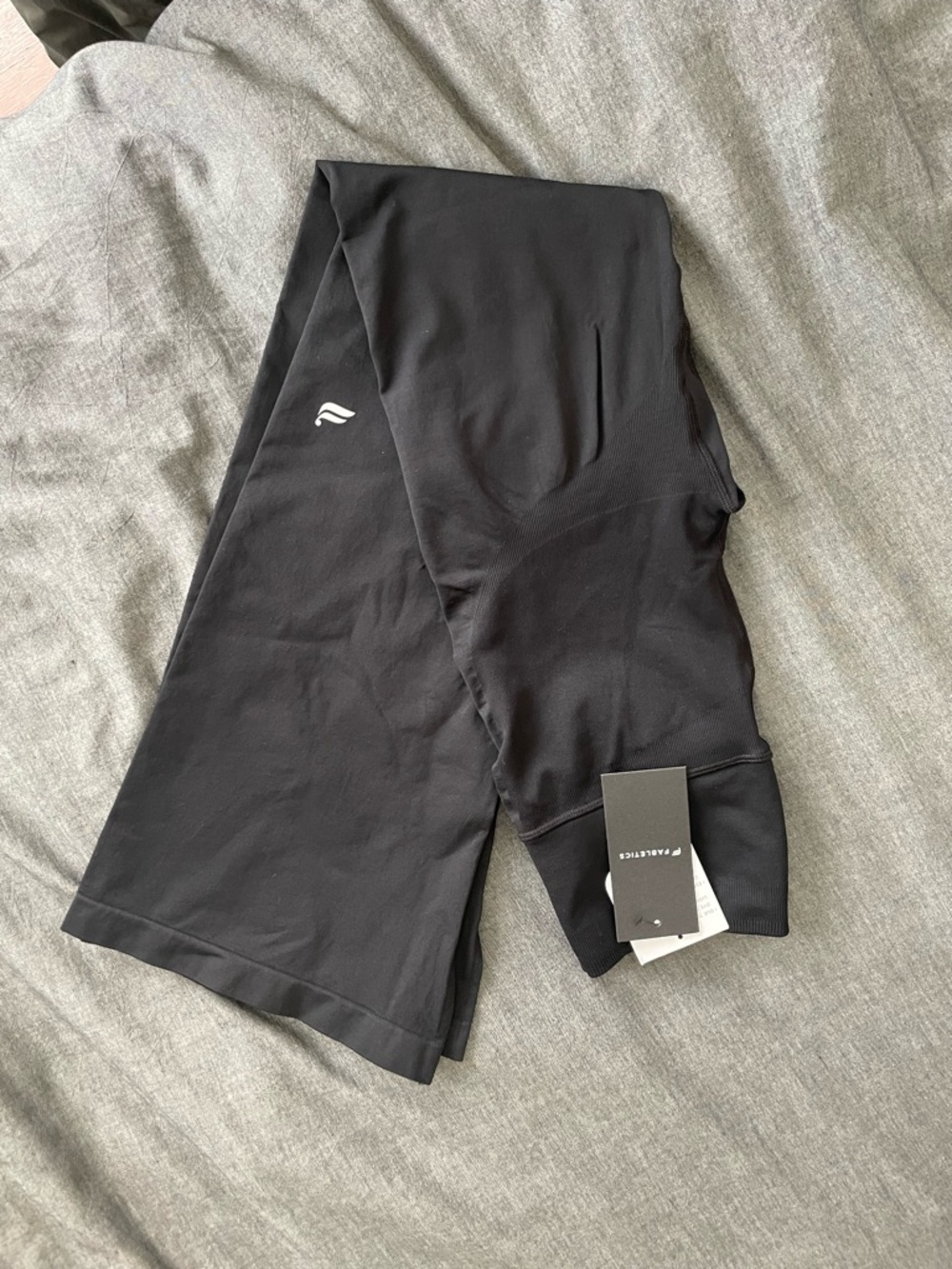NWT Fabletics Black Sleek Seamless High-Waisted Flare Pant Size Small - Picture 5 of 6